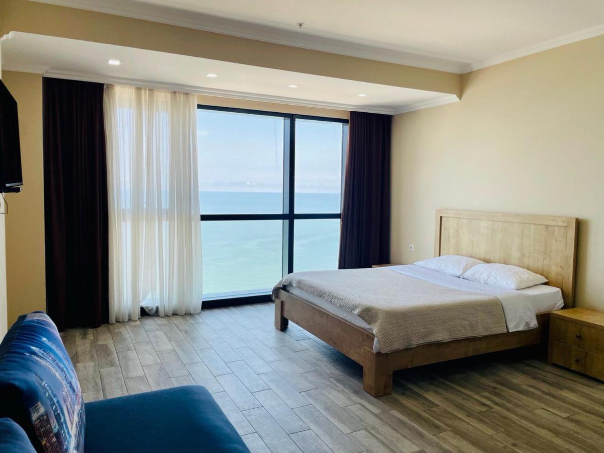 Balmaral Apart Hotel バトゥーミ エクステリア 写真