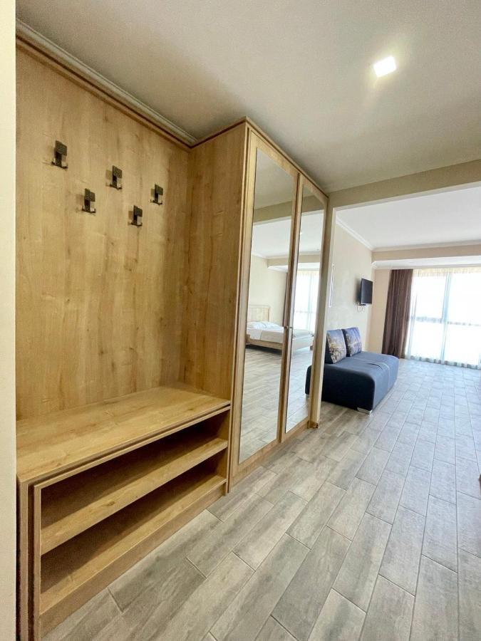 Balmaral Apart Hotel バトゥーミ エクステリア 写真