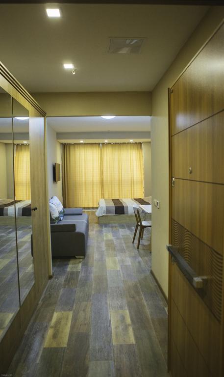 Balmaral Apart Hotel バトゥーミ エクステリア 写真